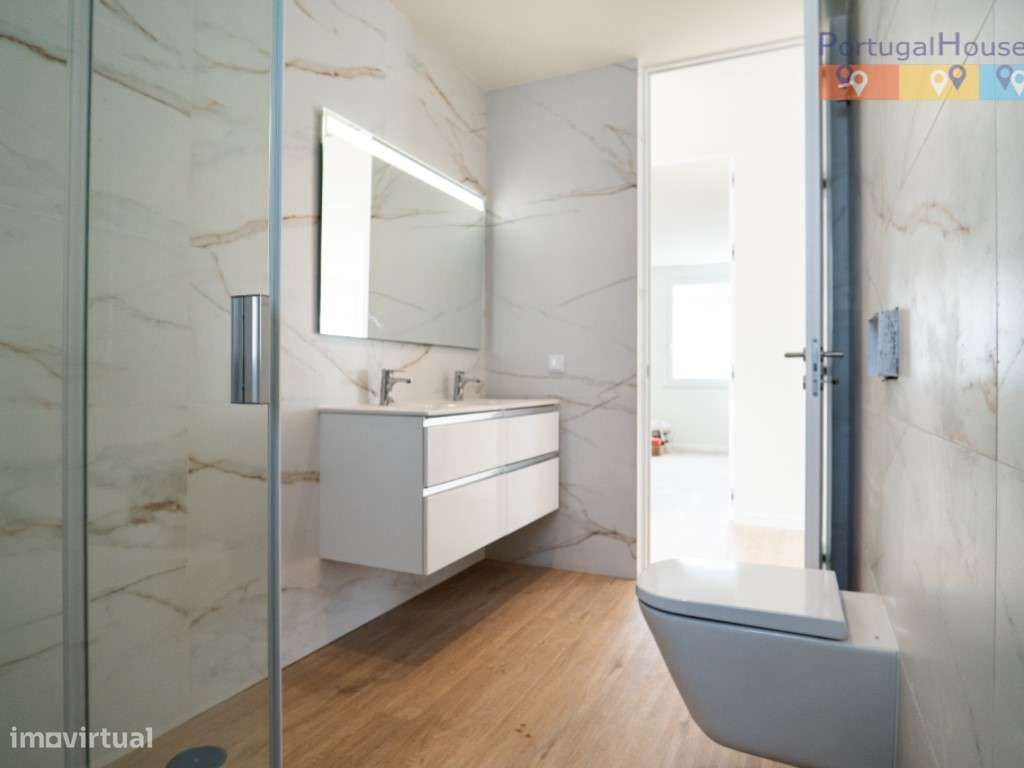 Moradia térrea T3 independente com piscina-14