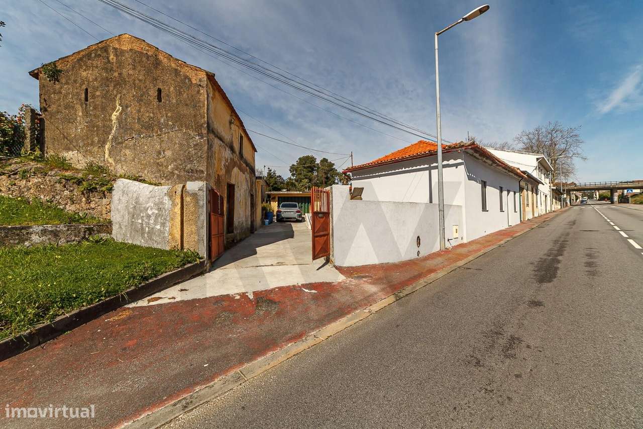 Moradia T3 com vários anexos - Grande imagem: 2/22