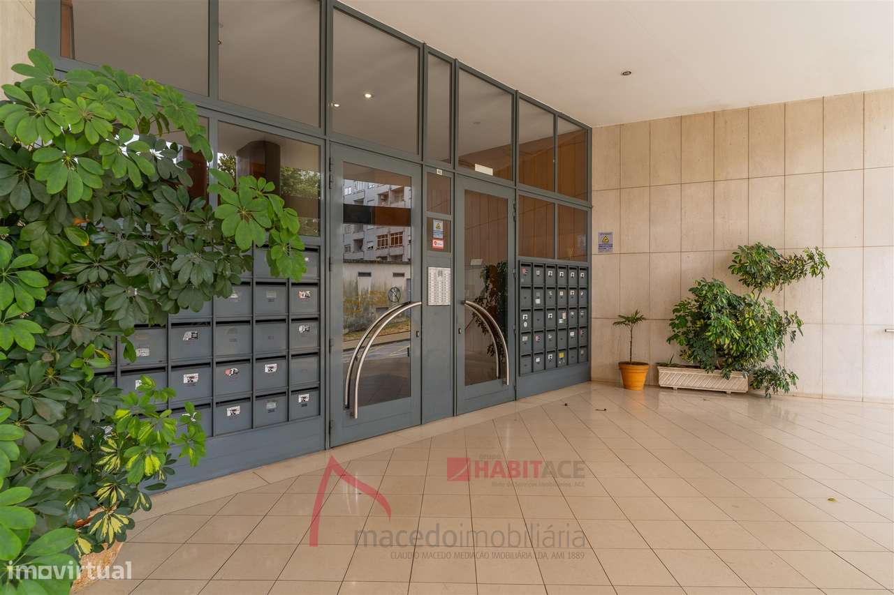 Apartamento T4 Mobilado à Venda em São Vicente, Braga-8
