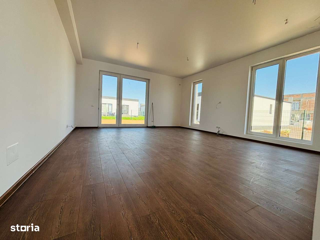 Casa CU RATE LA DEZVOLTTATOR 3 dormitoare – Berceni Ilfov - Imagine principală: 2/8