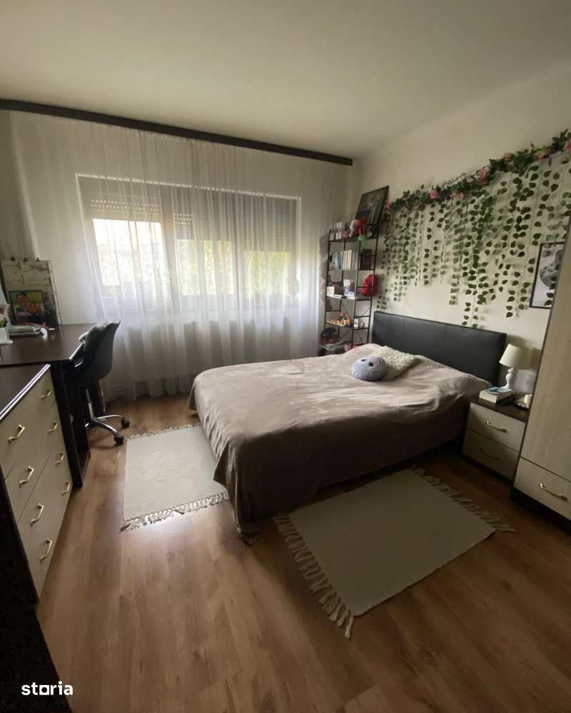 Apartament 3decomandate Craiovita p/4 cu centrala - Imagine principală: 3/16