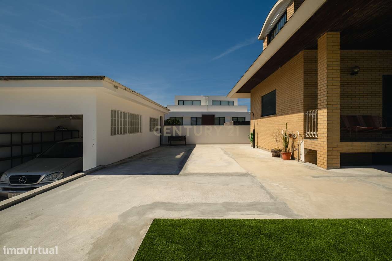 MORADIA T3 A 800M DA PRAIA DE SALGUEIROS | CANIDELO-54