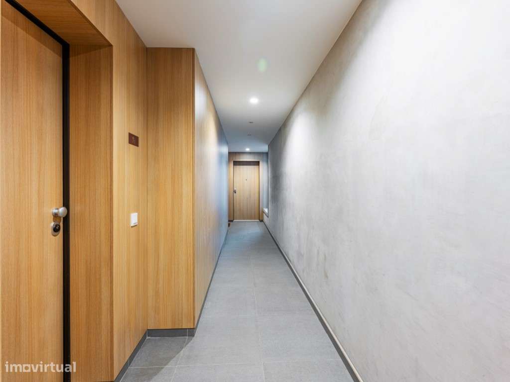 Apartamento T1 convertido em T2, inserido condomínio fechado - Empr... - Grande imagem: 4/35