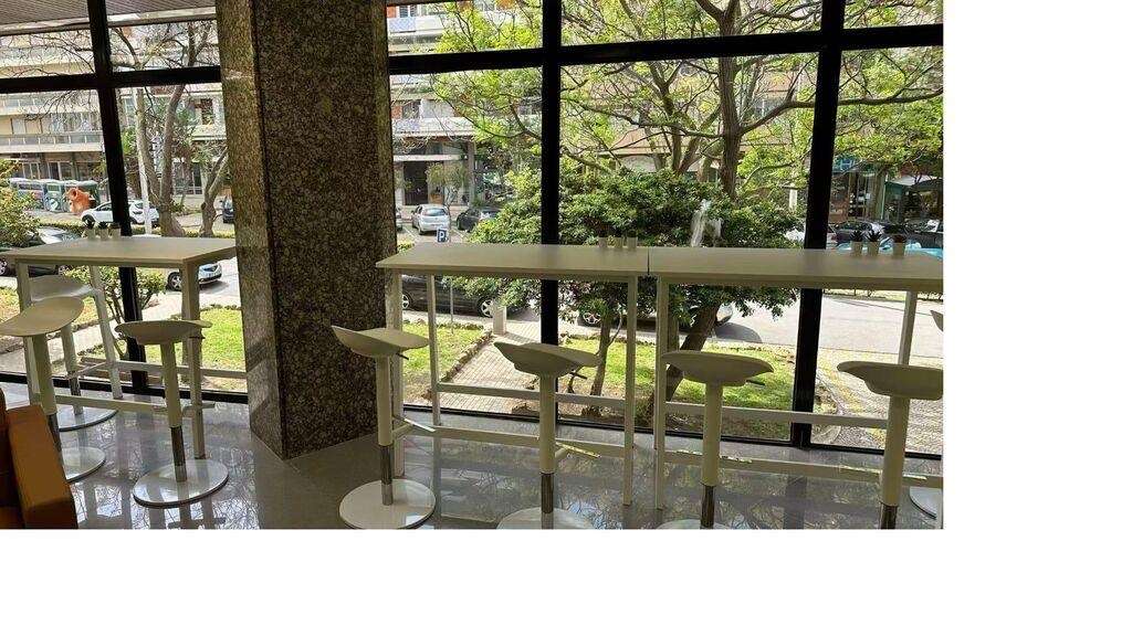 Loja / Estabelecimento Comercial em Faro (Sé e São Pedro) de 525,00 m2 - Grande imagem: 4/11