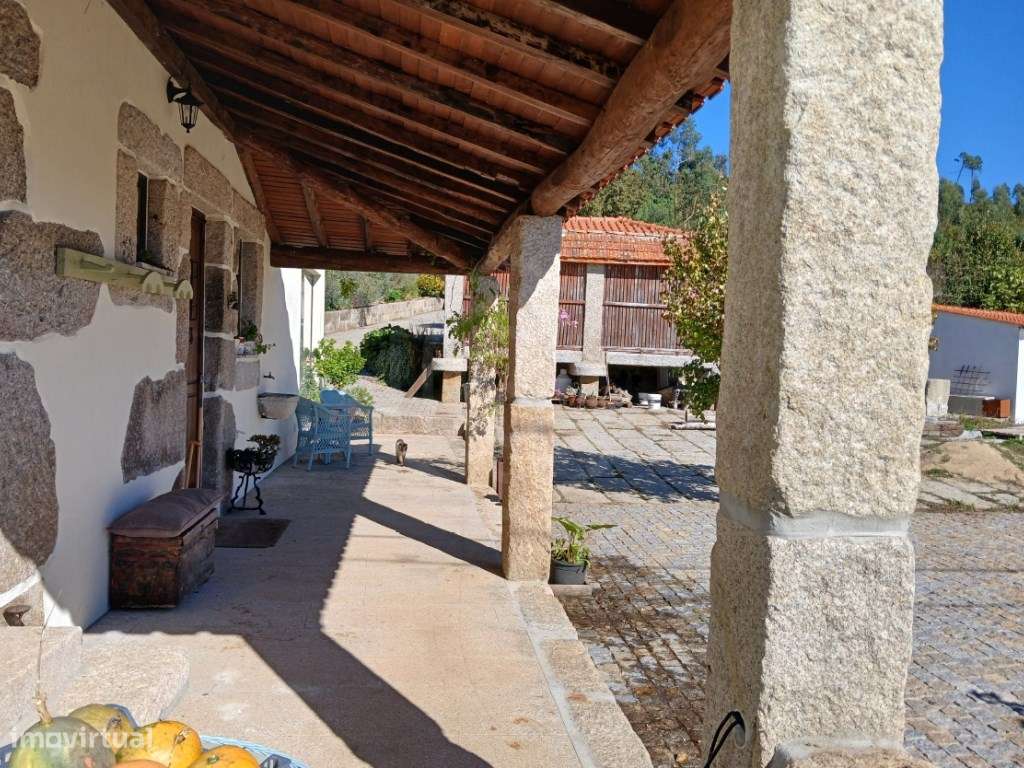 Quinta com 2 propriedades T3 + T2, Tojeiras, Gestaçô - Grande imagem: 4/30