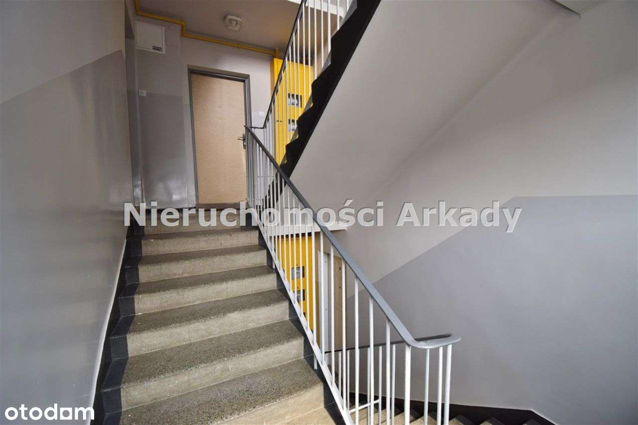 M3, niski blok, II piętro - Centrum-17