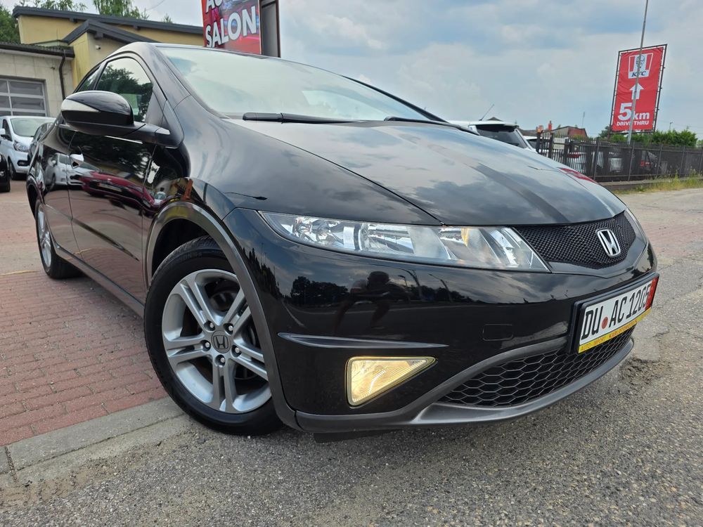 Honda Civic VIII (2006-2011) 1.4 i-VTEC Sport 2011