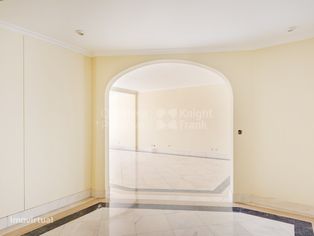 Apartamento T2 com garagem para arrendamento no Monte Estoril - Grande imagem: 5/23