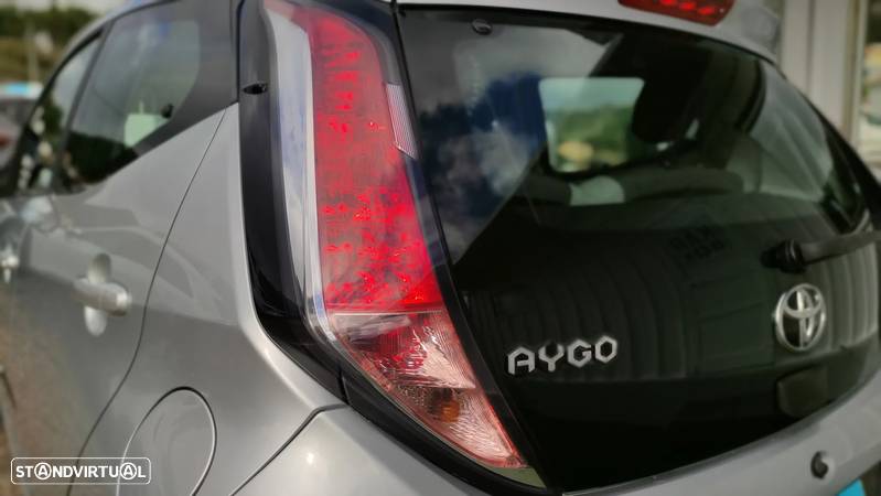 Toyota Aygo 1.0 X-Play Plus+X-Touch - 26