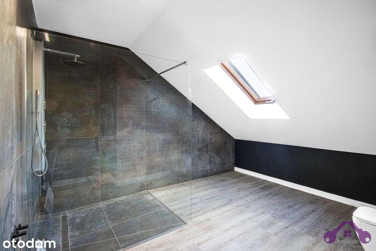 Rezydencjonalny bliźniak na granicy Poznania-18