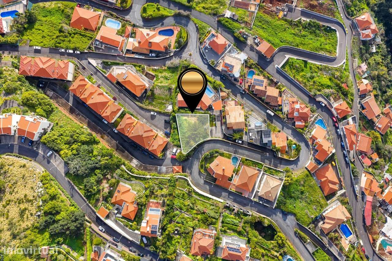 Terreno com Projeto Aprovado e Vista Oceano | São Gonçalo, Funchal-12