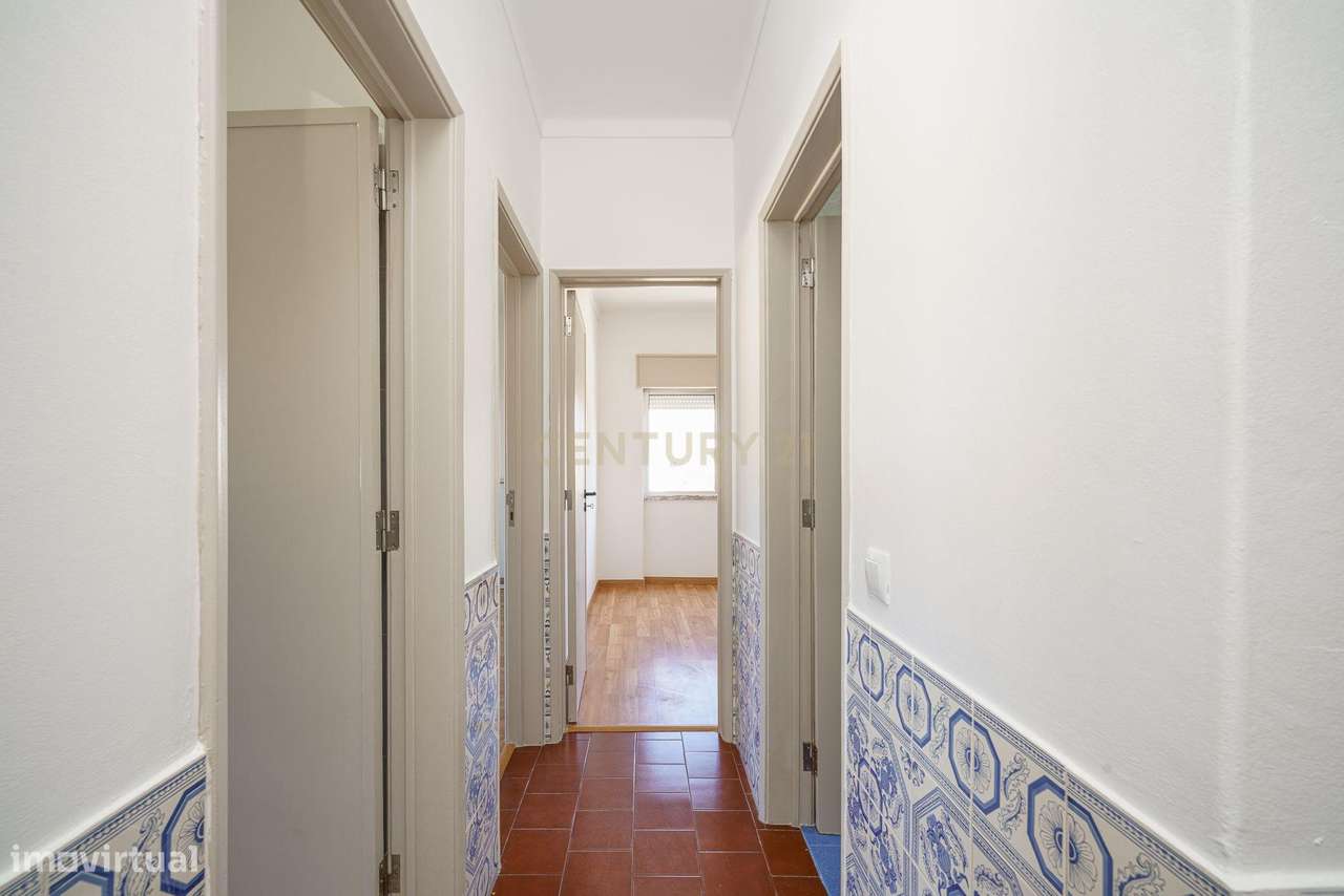 Apartamento T2 em Setúbal – Excelente Oportunidade-7