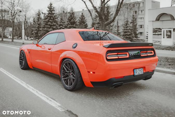 Dodge Challenger 6.2 Hellcat Widebody - 24