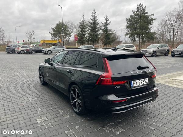 Volvo V60 B4 D Plus Dark - 6