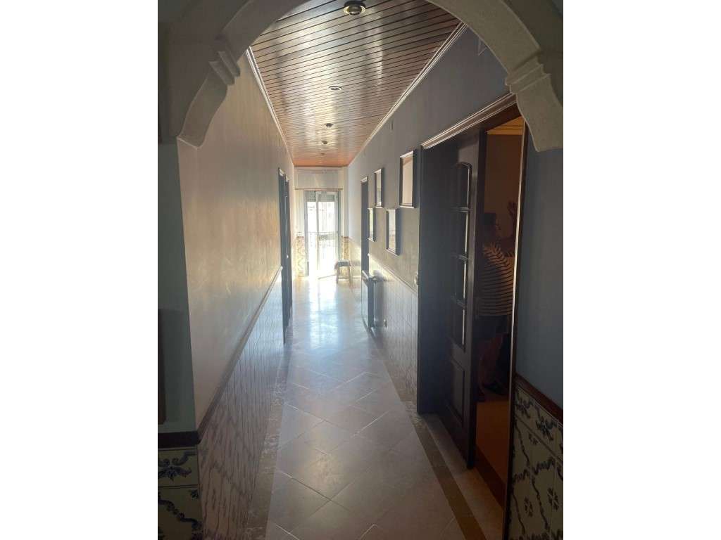 Prédio à venda em Camarate, Loures - Grande imagem: 4/15