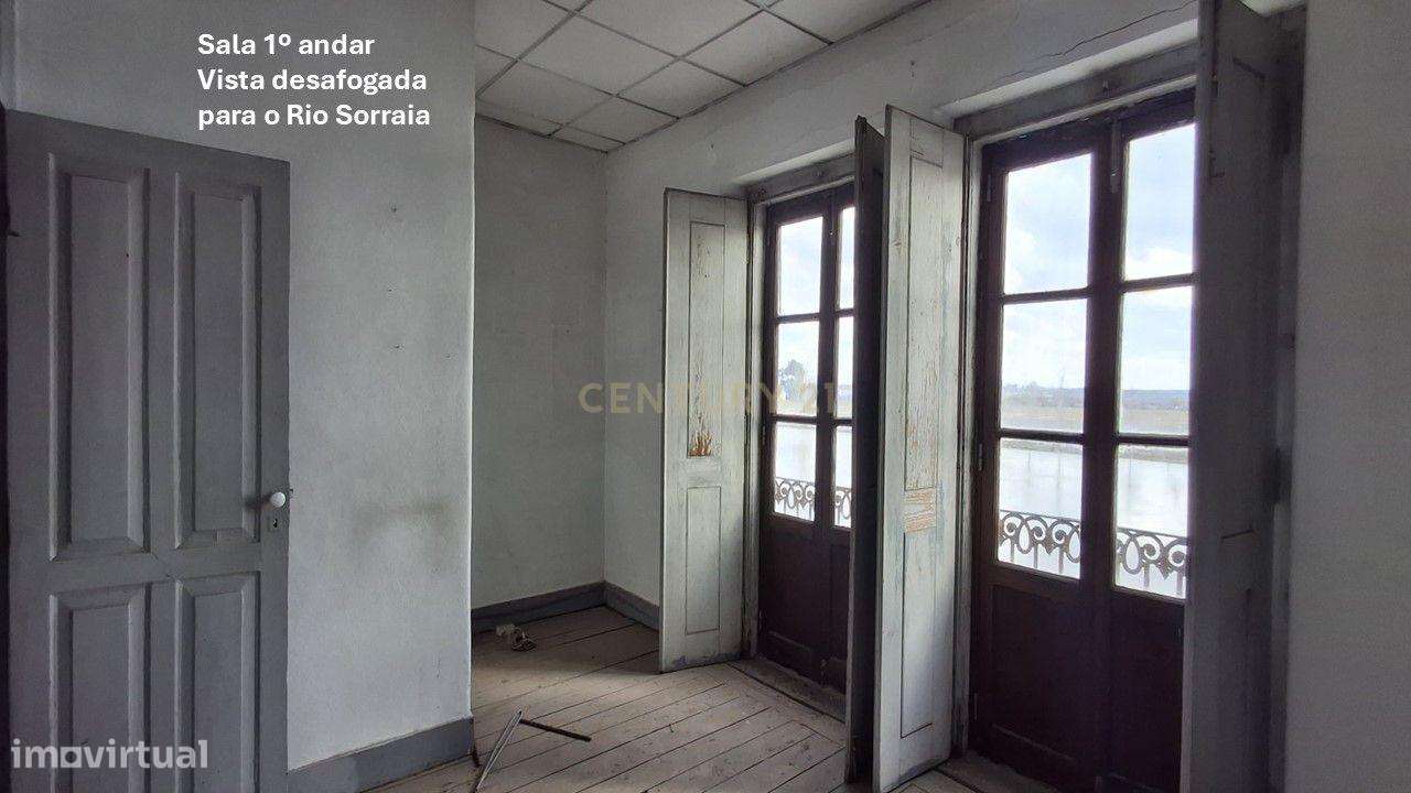 Vista Deslumbrante para o Rio - Prédio para Remodelar em Coruche-12