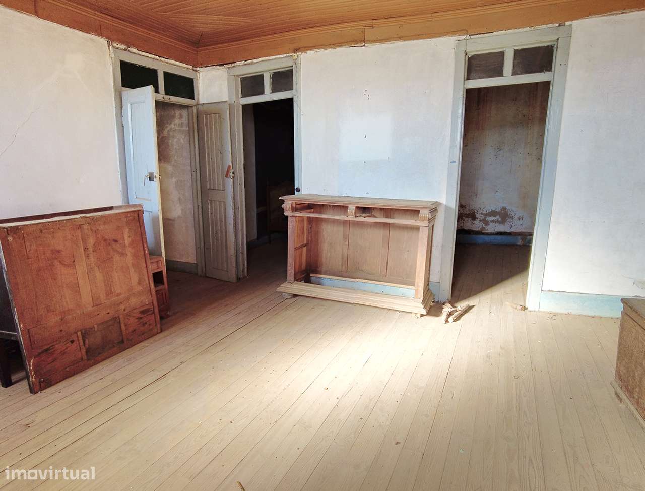 Moradia V4 com quintal - Grande imagem: 4/18