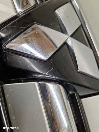 Mitsubishi Outlander 3 III lift grill atrapa - 9