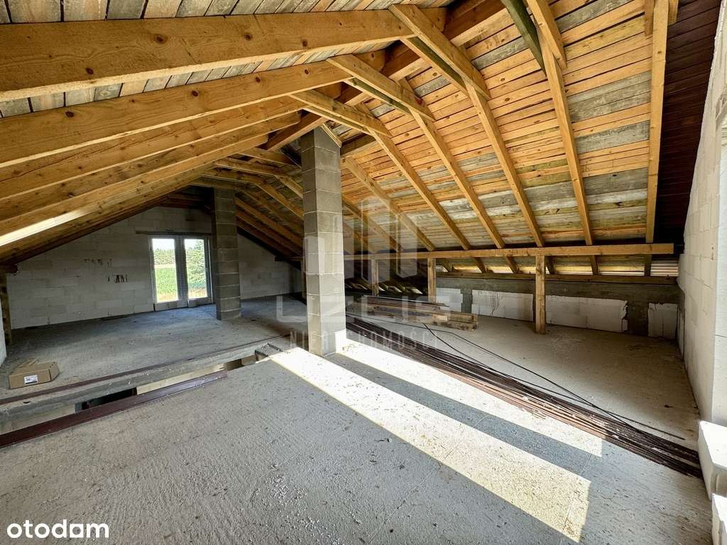 Dom na skraju wsi w pięknym miejscu-16