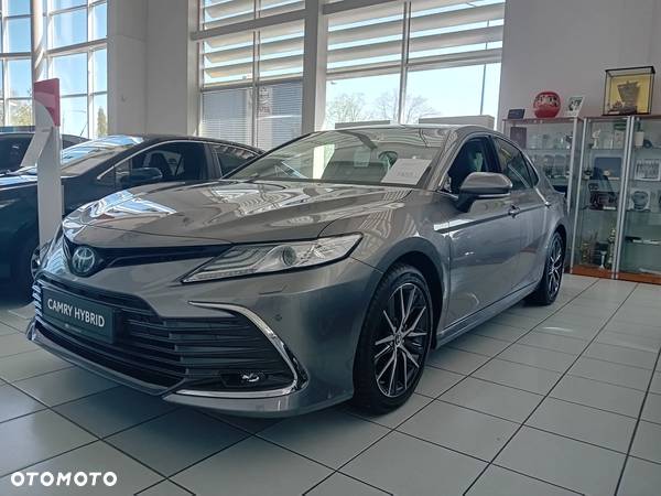 Toyota Camry 2.5 Hybrid Executive CVT - 1