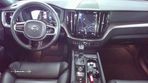 Volvo XC 60 2.0 D4 Momentum Geartronic - 4