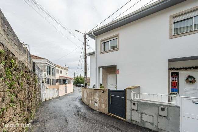 Moradia T3+1 em Santa Eulália- Vizela-19
