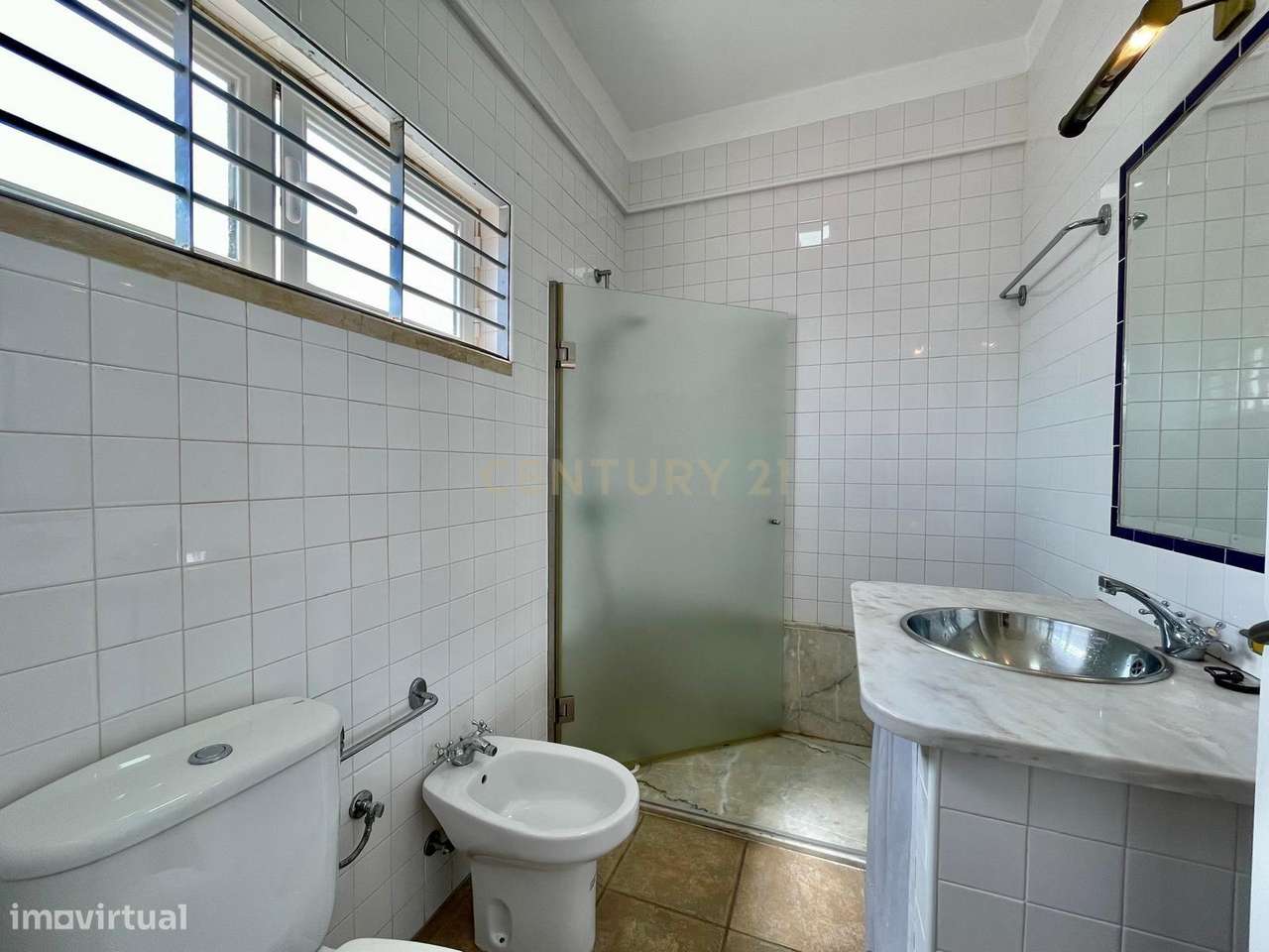 Apartamento T2 com Vista Rio Arade - Despensa - Marina de Portimão - P-16