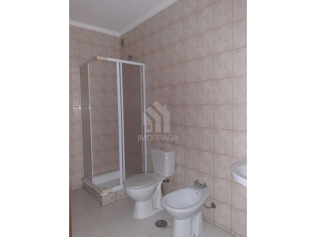 Venda de Apartamento T3 em Lomar-19