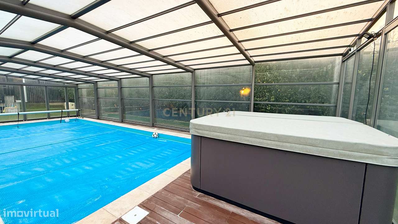Moradia T4 - 100% Térrea com Piscina Aquecida e Jacuzzi próximo à Prai-57