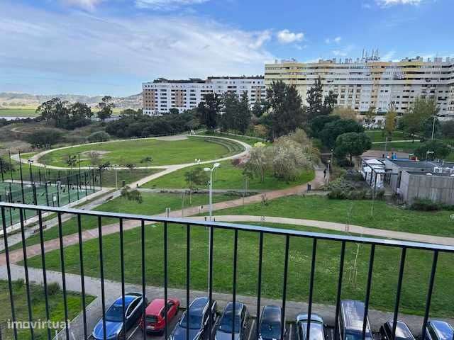 Lindo apartamento T2 no Infantado com vista para o parque verde - Grande imagem: 3/10