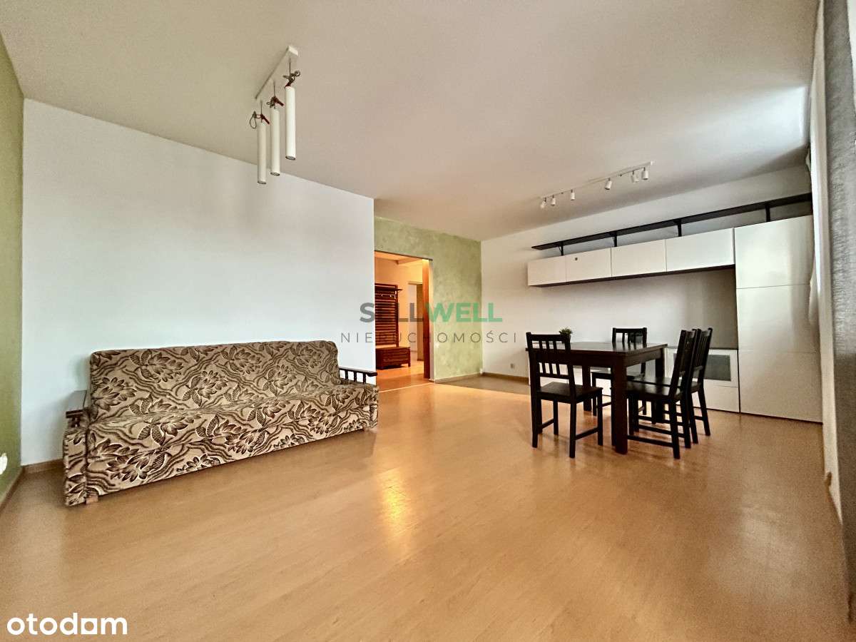 Rozkładowe 77 m² 3 pokoje 1. piętro Bałuty-1