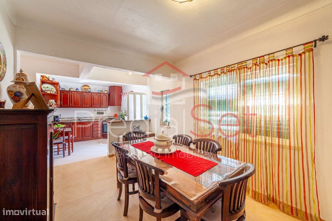 Moradia T4 em Quintinha - Palmela-34