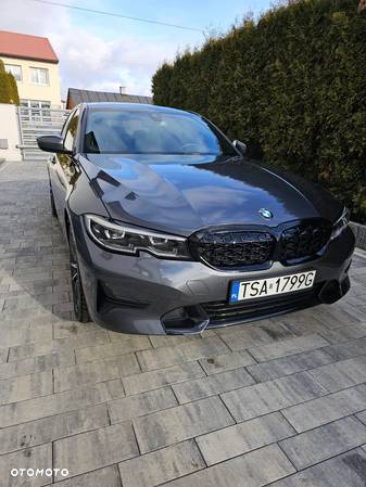 BMW Seria 3 330i Luxury Line sport - 37