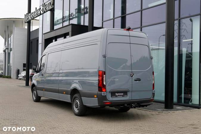 Mercedes-Benz Sprinter - 13