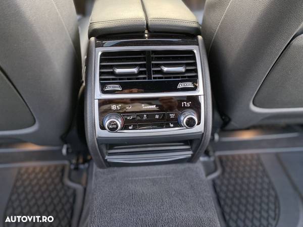 BMW Seria 7 730Ld xDrive - 23