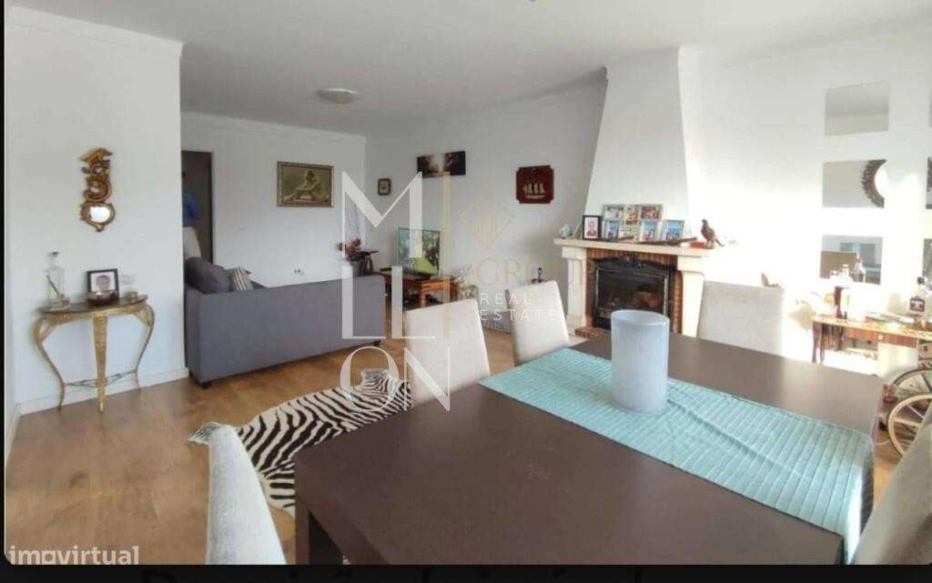 Moradia espaçosa com terraços e vista aberta em Oeiras - Grande imagem: 4/25