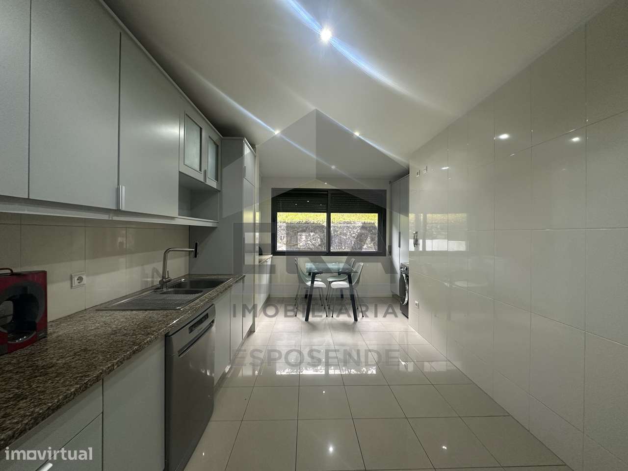 Moradia com vista mar nas Marinhas-9