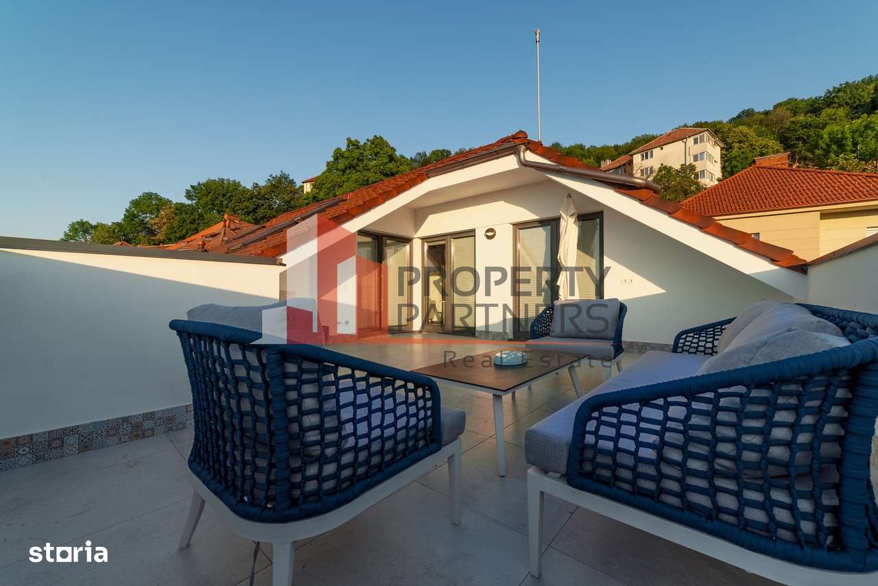 Apartament Duplex Elegant cu Terasă Panoramică – Dealul Cetății, Brașo-17