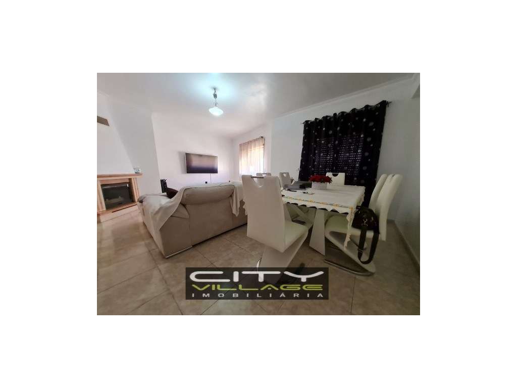 Apartamento T3 Zona Esteval Montijo-3