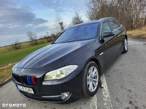 BMW Seria 5 520d Touring - 13