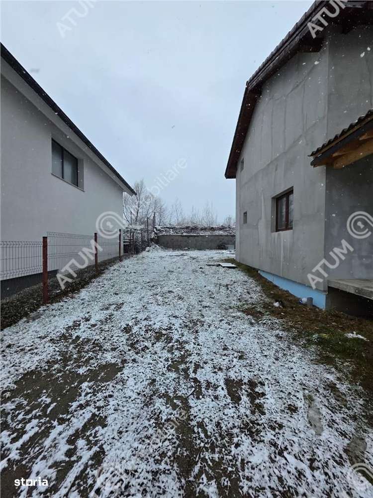 Casa cu 5 camere decomandate pe teren de 390 mp in Cisnadie Sibiu-7