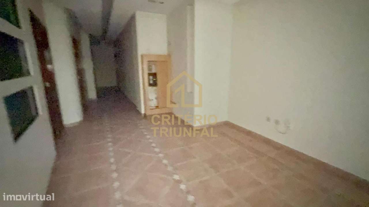 Loja em Penafiel - arrendamento - Grande imagem: 3/12