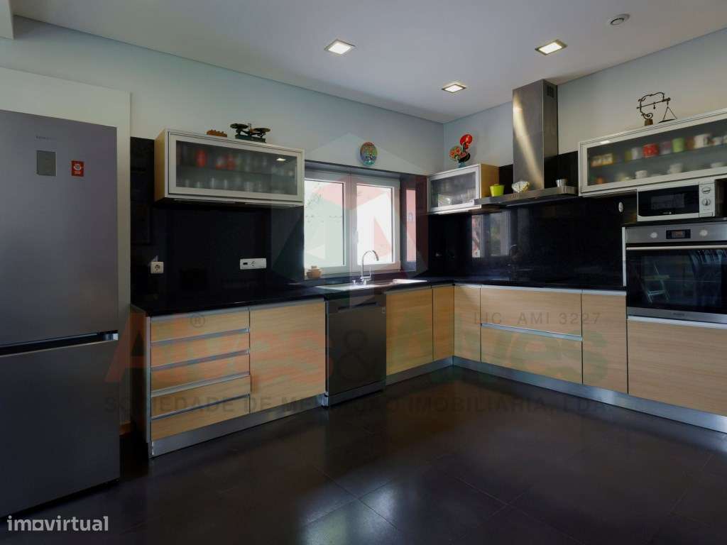 Quintinha com 2 casas -Extraordinária propriedade-15