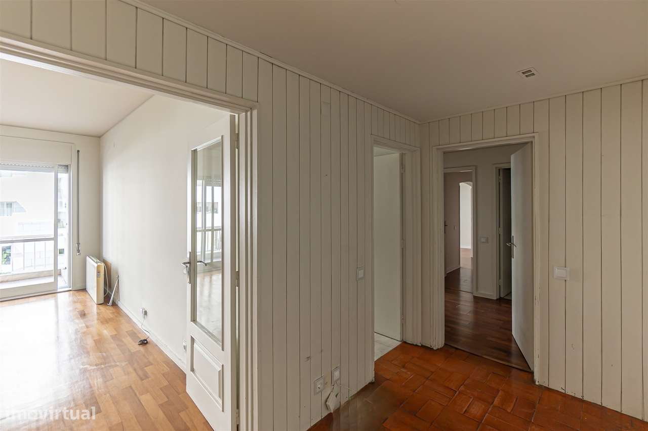 T2 p/ arrendar c/ Varanda e Garagem | Aviz | Porto - Grande imagem: 5/15