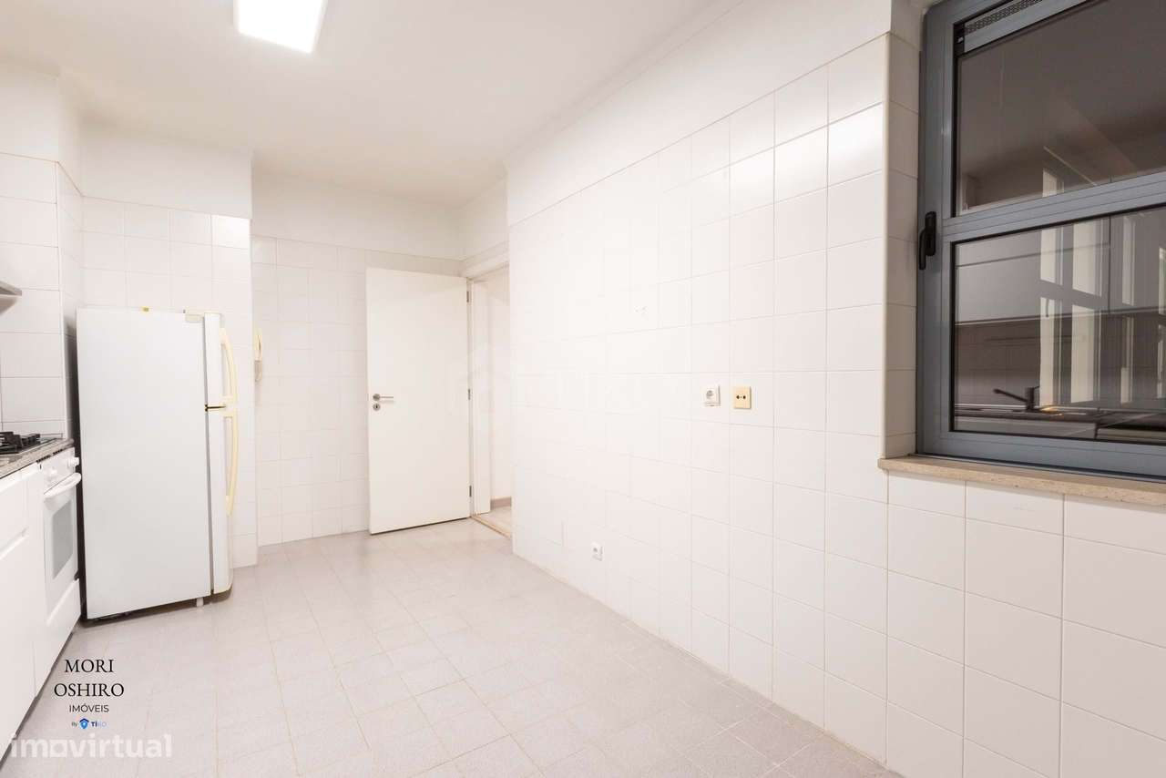 APARTAMENTO T2 NO MESMO PRÉDIO DO SHOPPING SPACIO | OLIVAIS – LISBOA-11