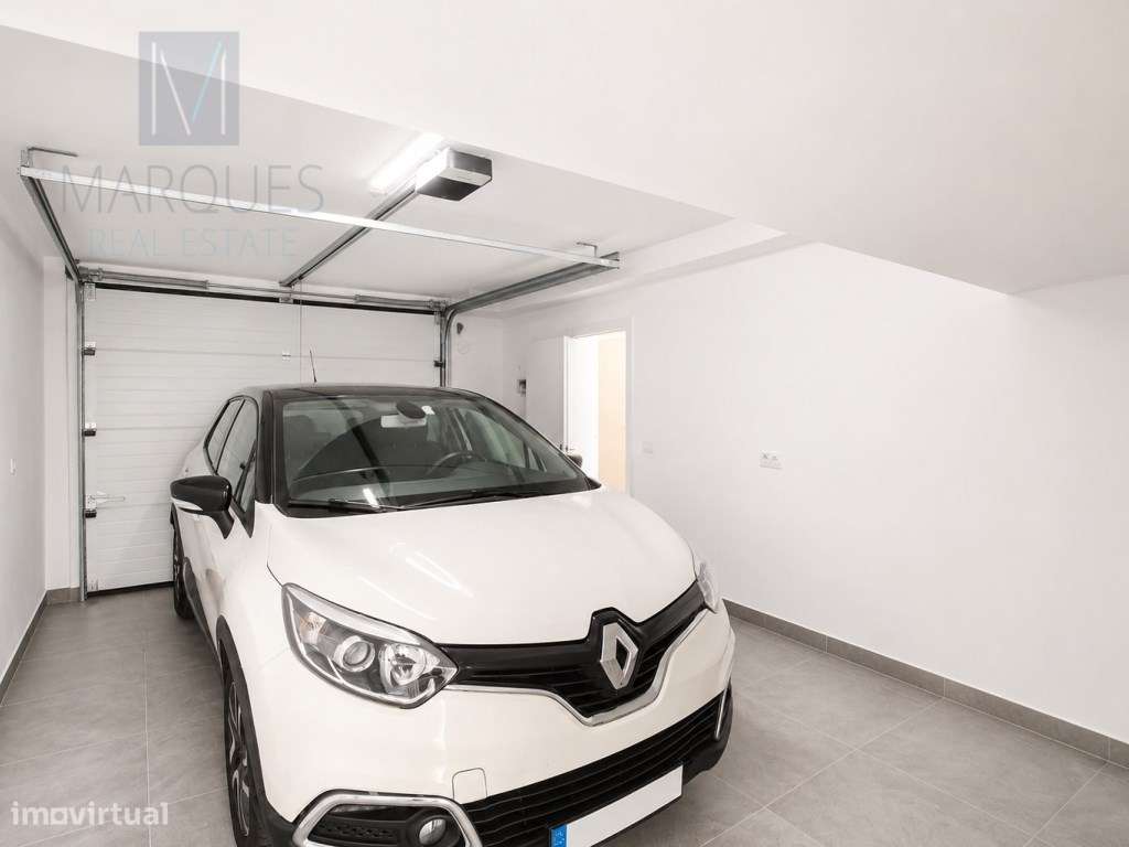 Moradia T3 geminada com Garagem e Logradouro no centro da Costa de ...-28