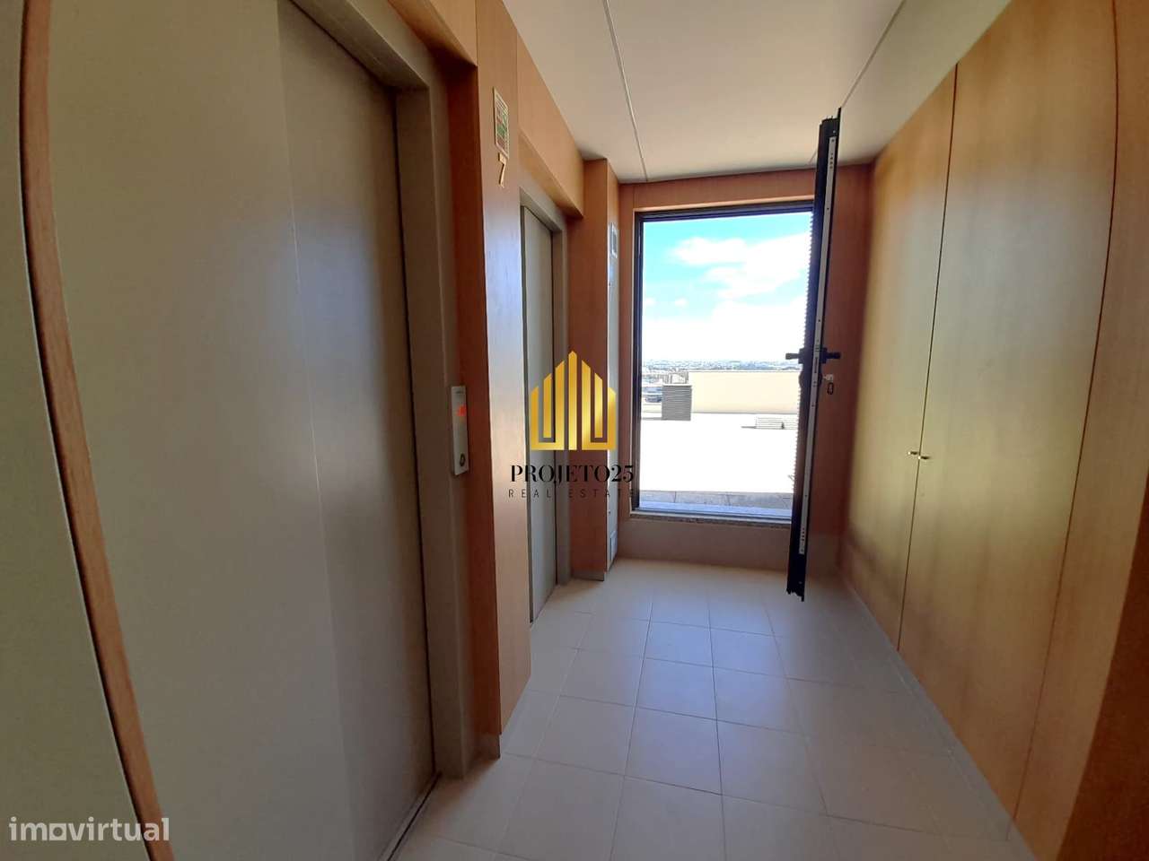 T3 NOVO de Luxo com área bruta de 170m2, junto ao centro e ao Metro!-33