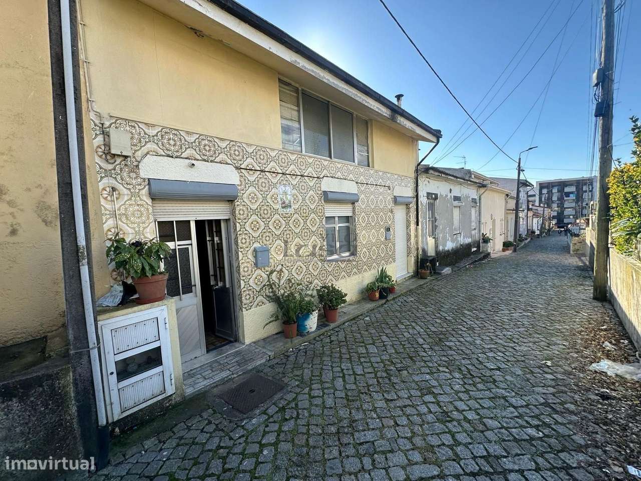 Casa T4 em Oliveira do Douro V.N de Gaia. - Grande imagem: 2/28