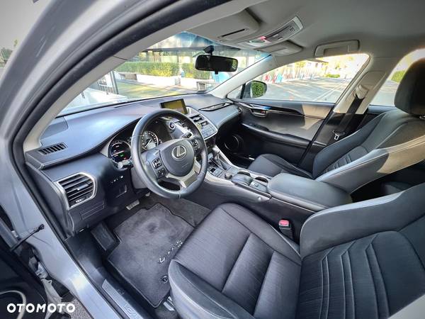 Lexus NX 300h Elite AWD - 11