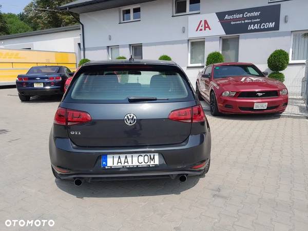 Volkswagen Golf GTI BlueMotion Technology DSG - 4